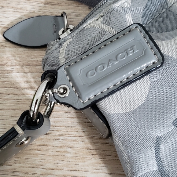 Coach Crossbody Bag - Picture 3 of 3